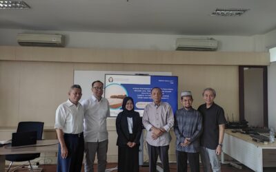 Dua Mahasiswa Magister Ilmu Kelautan FPIK Undip Ikuti Seminar Kemajuan Penelitian Tesis